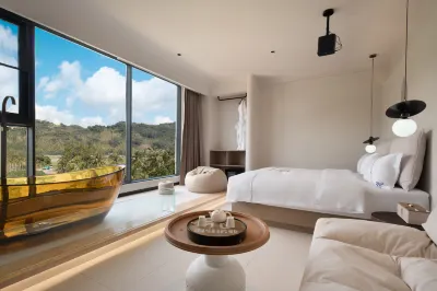 SeaStay·Noah Hotel (Wanning Shenzhou Peninsula Tourist Highway) Hotels near Shimei Bay