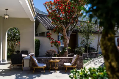 騰沖雲海居溫泉庭院客棧 瑪御谷溫泉小鎮附近的飯店