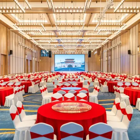 TINGZHOU CROWN INTERNATIONAL HOTEL Отели в г. Чантин