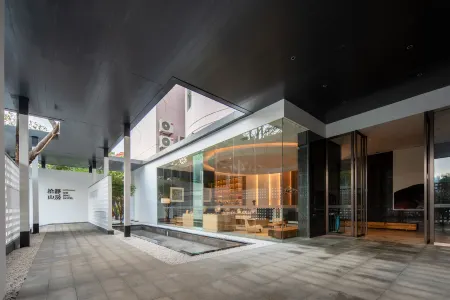 SHI  JING HOTEL
