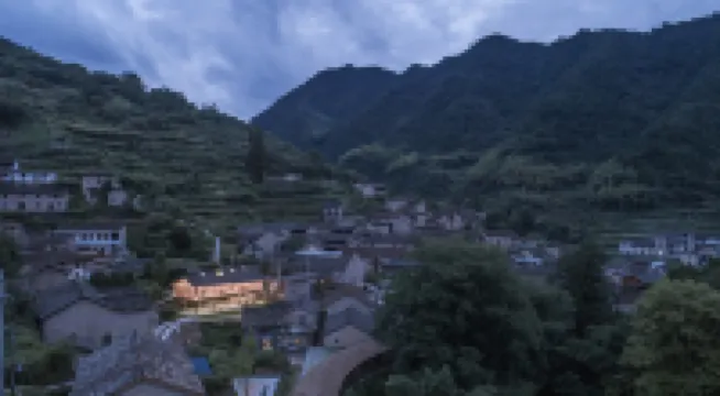 Mijing Liangjiashan Hostel