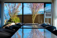 Windy Lake View Resort Hotel