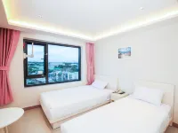 Rezion Hotel Hotels near Sunrise Lands