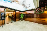 Kunlun Heyue Resort Hotel (Qingdao Olympic Sailing Center, May Fourth Square) - 4 Yıldız