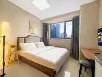 Shenyang Xingkong Homestay (SY University metro Station Store))