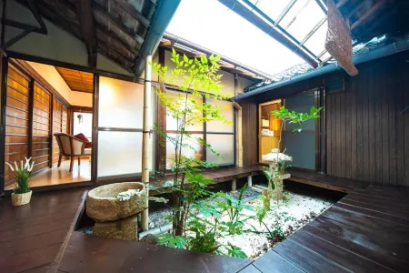 Awaji Seaside Hotel in Ikuho Отели рядом с достопримечательностью «Awaji World Park Onokoro»