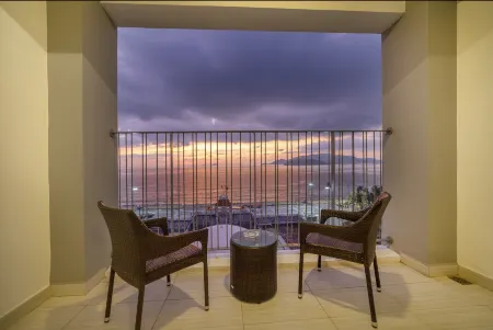 Panorama Nha Trang SEA Отели рядом с достопримечательностью «Nha Trang Pasteur Institute»