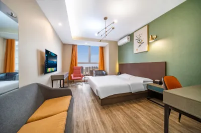 Celebrity Art Hotel (Zhengzhou Zhengxuhui Hi-tech Cyberport) فنادق في 