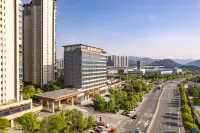 Vienna Hotel (Shiyan Century Landscape Hotel) Hotels in Zhangwan District