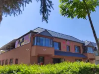 Yunshui Xiaozhu Homestay Hotels near Zhaosu Yuhu Scenic Area