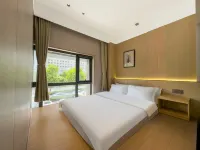Ruyi Hotel (Luoyang Longmen High-Speed Railway Station Women and Children's Hospital North Gate)