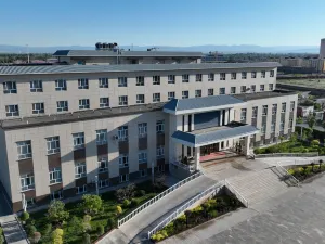 塔城寧城ホテル