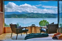 Lugu Lake bamboo • Xiqi homestay - مطابخ
