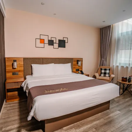 Homeinn Plus Hotel (Xuzhou Xinyi High-Speed Railway Station)
