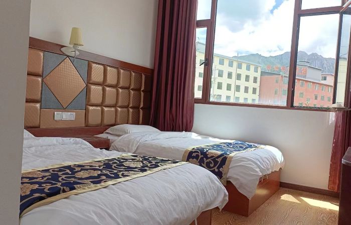Luqu Langmusi Sangna Hotel
