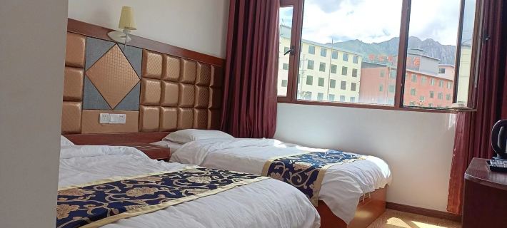 Luqu Langmusi Sangna Hotel Hotel a Luqu