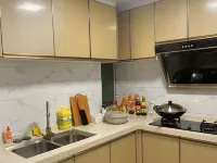 Shenzhen Nature Gate Men's International Youth Hostel