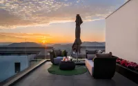 Tengchong Yunrao Banshan Hot Spring Inn