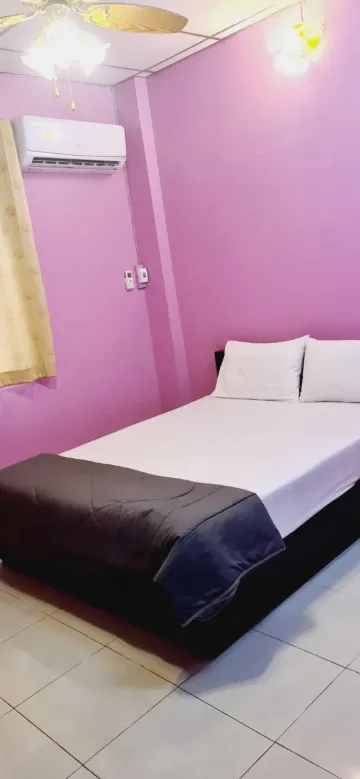 ห้องมาตรฐานพร้อมเครื่องปรับอากาศ