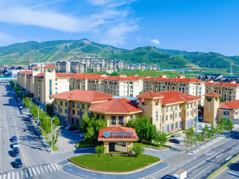 Zhangjiakou Tangyin Hot Spring Holiday Hotel