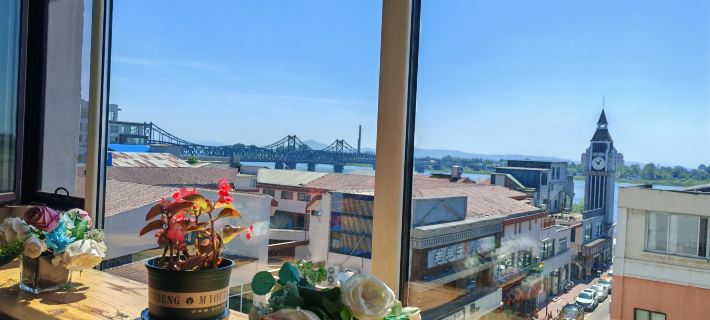 Yinuo Inn Hotéis em Dandong