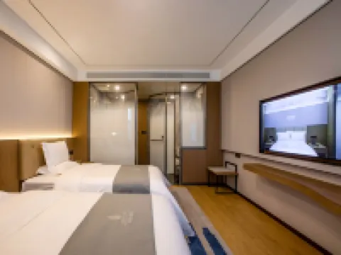 Weishi East View International Hotel Hotels in Weishi