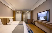 Weishi East View International Hotel Hotels in Weishi County