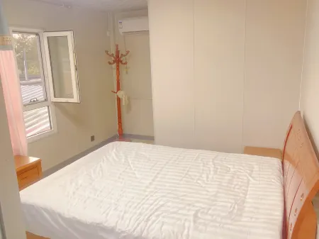 Fukang Yuelan Courtyard Homestay Отели в г. Фукан