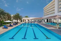 Radisson Blu Hotel and Resort Al Ain - Pools