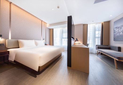 3. 아투어 호텔 선..