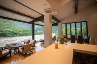 Weixi Shinian Jianglu Hotel
