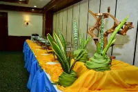 Real Family Hotel (formerly Days Hotel Batangas) - breakfast