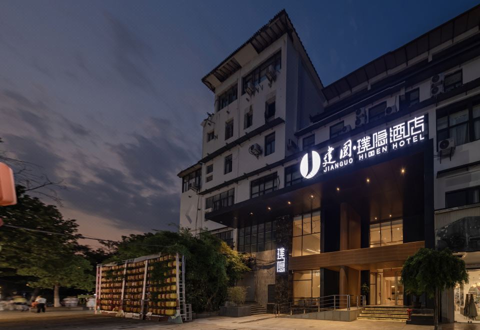 hotel overview picture