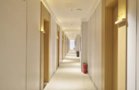 Orange Garden Hotel (Taiyuan South Railway Station Shanxi University Wucheng Campus)