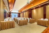 Maitreya Sanlong Hotel (Huquan Hot Spring Ecological Park Honghe Water Town Branch)