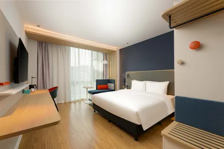 Holiday Inn Express Wuxi East Station, an IHG Hotel