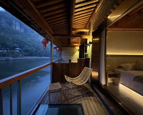 Residents' Hostel in Lake Jingshan, Xinchang Hotéis em Condado de Xinchang