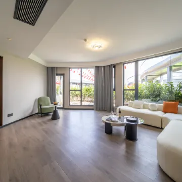 NEO ISLE Hotel (Guilin Liangjiang Sihu Xiangbishan) Отели рядом с достопримечательностью «Парк Fuboshan»