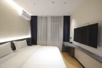 Chifeng Mobei Hotel (Yongye Square Branch)