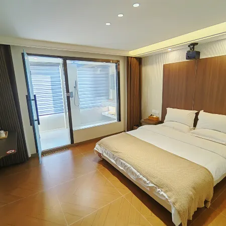 Taiyuan Hidden and Prosperous Homestay (Railway Station Branch) Отели рядом с достопримечательностью «Конфуцианский храм»