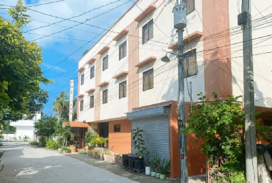 RedDoorz @ La Briana Guest House Santa Fe, Bantayan Cebu Hotels near Paradise Beach