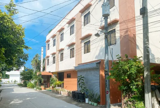 RedDoorz @ La Briana Guest House Santa Fe, Bantayan Cebu 聖菲酒店