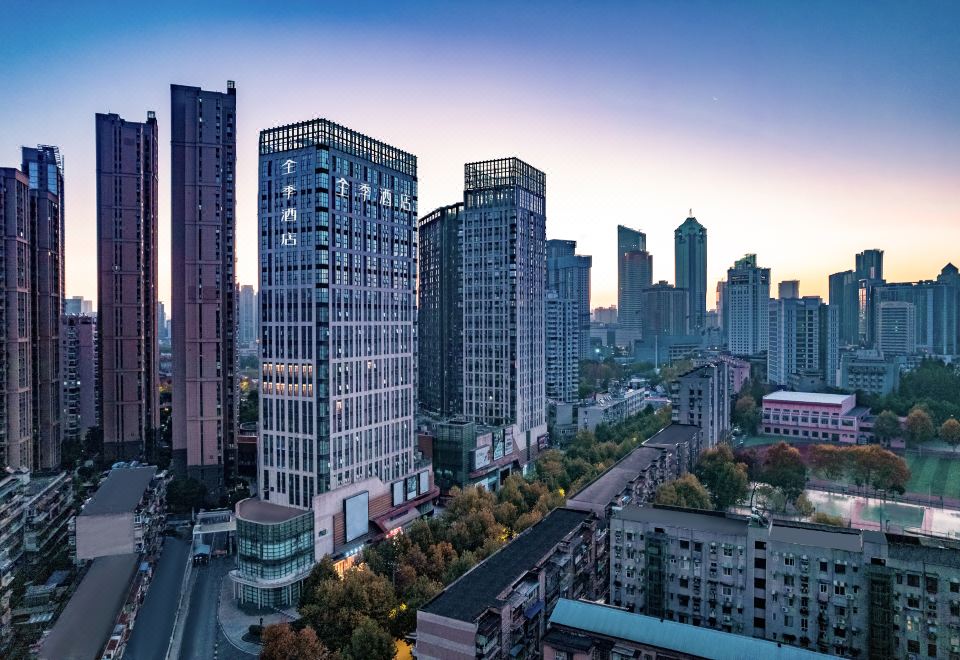 hotel overview picture