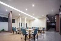 Tianyi Hotel Hotels in Qiongzhong Li and Miao Autonomous County