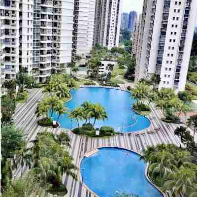 Deluxe 3 Bedroom Garden View Hotel Exterior