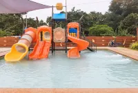 RedDoorz @ Lazarian Hotel and Resort Cagayan Valley - Pools