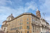 Domus Aurea Luxury Suites