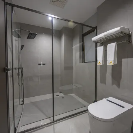 Yuekelai Hotel Ruili