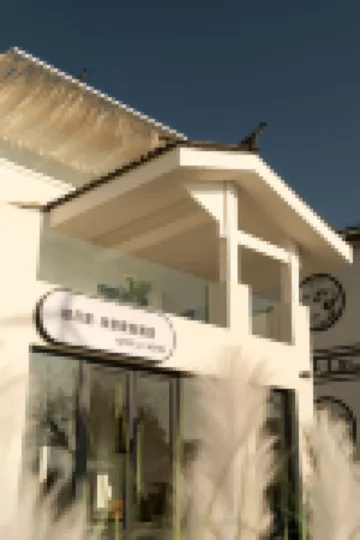 MeiChenDaiShuiHe DesignerReaortB&B with full sea view