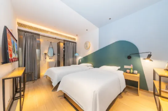 Jourzu Creative Spirit Hotel Hotels near Wuyi Square